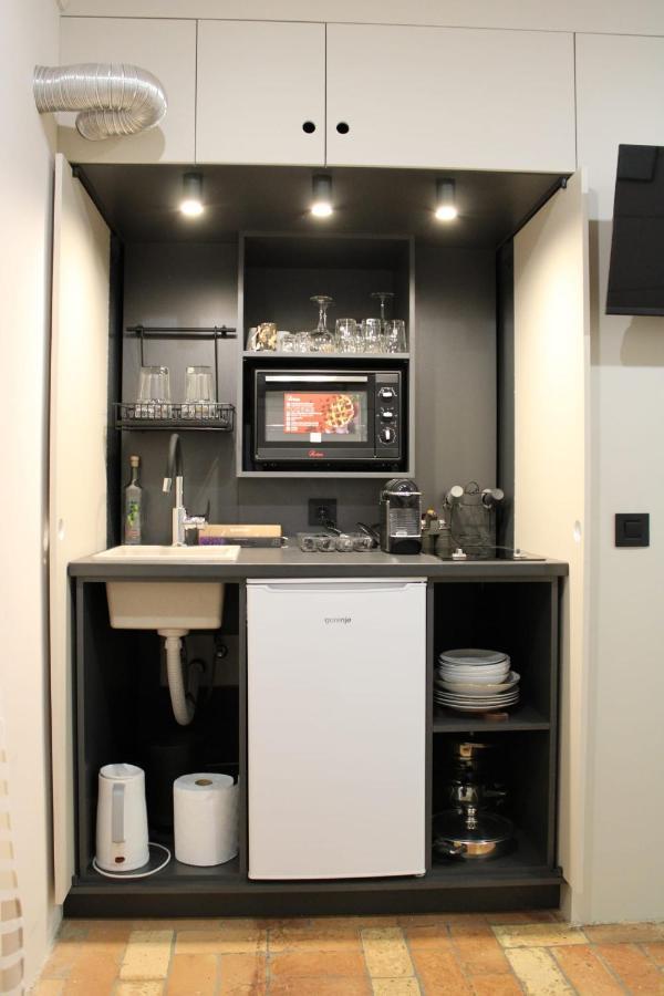 נובי סאד Garden Center Apartment מראה חיצוני תמונה
