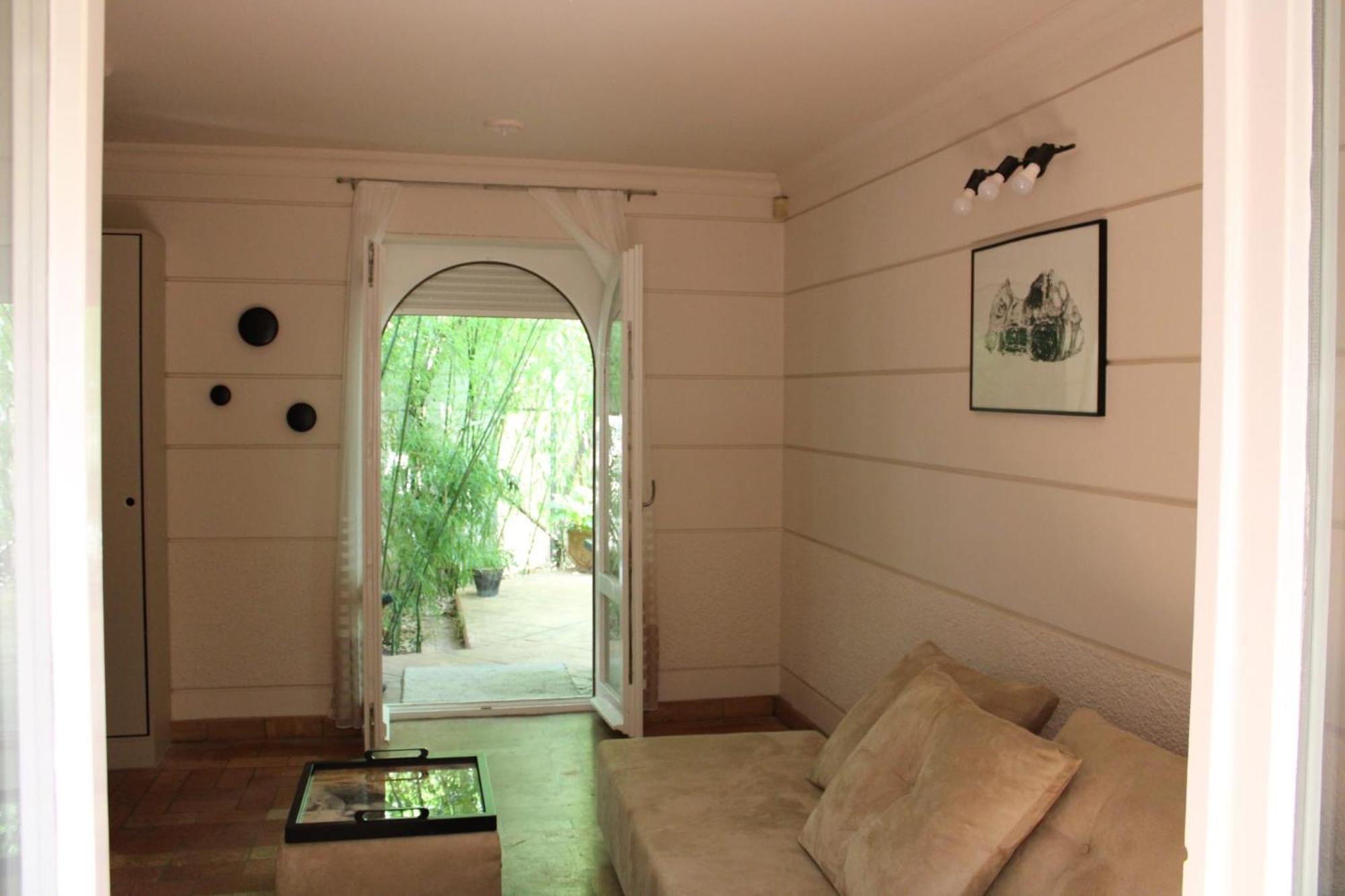 נובי סאד Garden Center Apartment מראה חיצוני תמונה